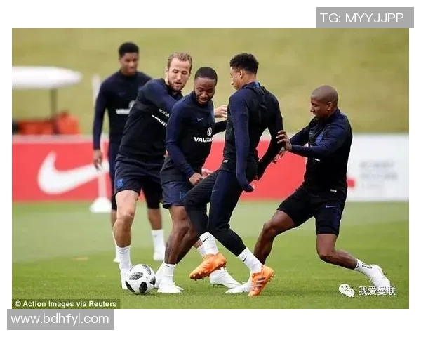 日本与巴拿马国际赛精彩对决展现足球魅力与团队精神